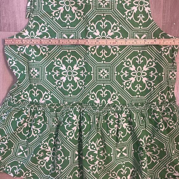 Ann Taylor sleeveless top featuring a green and white geometric print size med - Picture 6 of 14